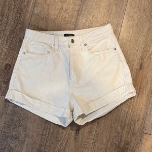 Women's Cream Shorts